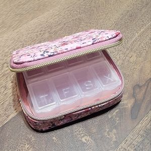 Ellen Tracy pink floral pill box